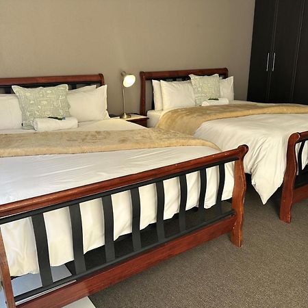 Fin And Feather Guest Lodge 복스버그 외부 사진