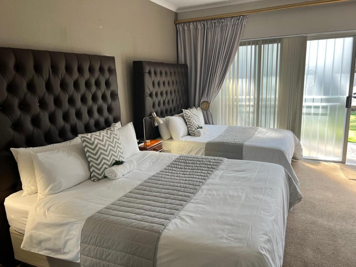 Fin And Feather Guest Lodge 복스버그 외부 사진