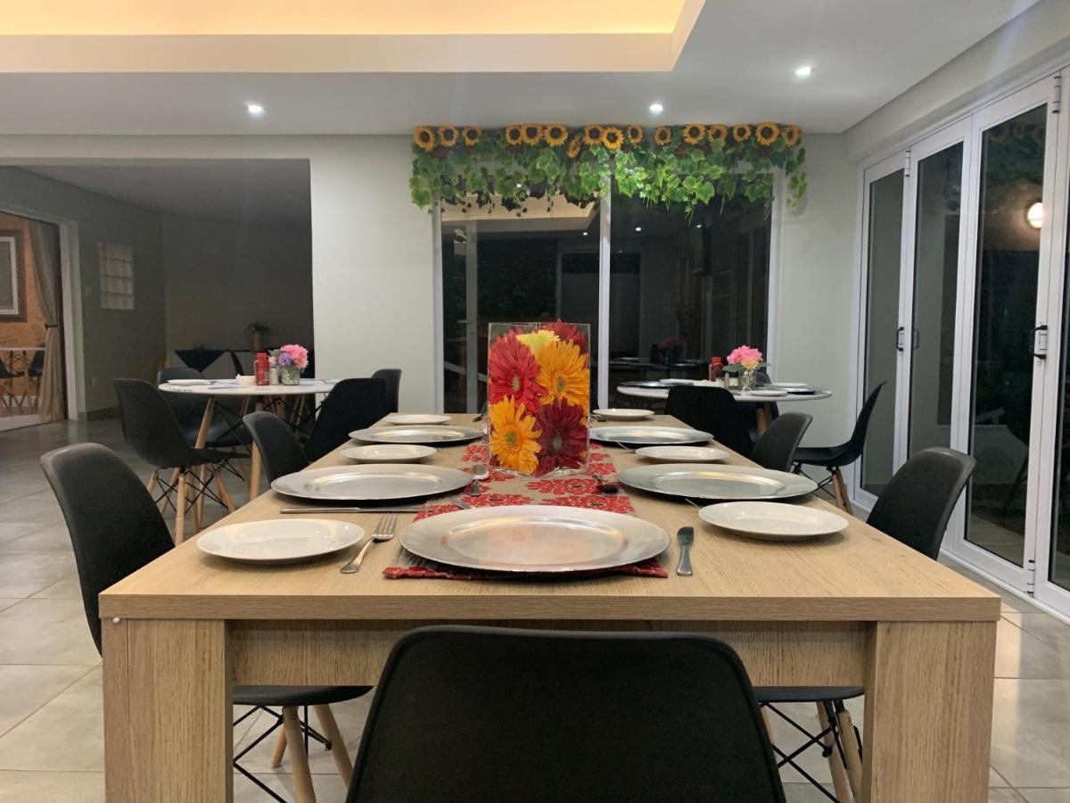Fin And Feather Guest Lodge 복스버그 외부 사진