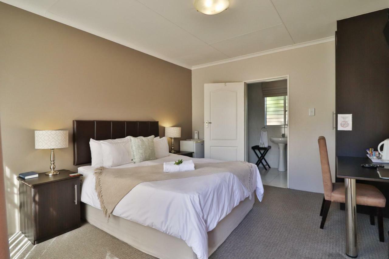 Fin And Feather Guest Lodge 복스버그 외부 사진